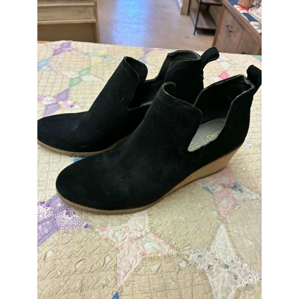 TOMS Kala Black Suede Wedge Booties V-Cut Ankle Boots 10016175 Womens 9.5